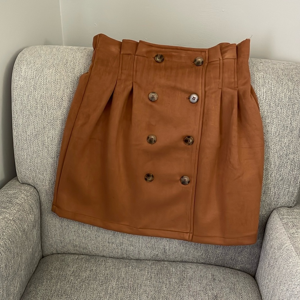 Camel colored skirt with high elastic waist